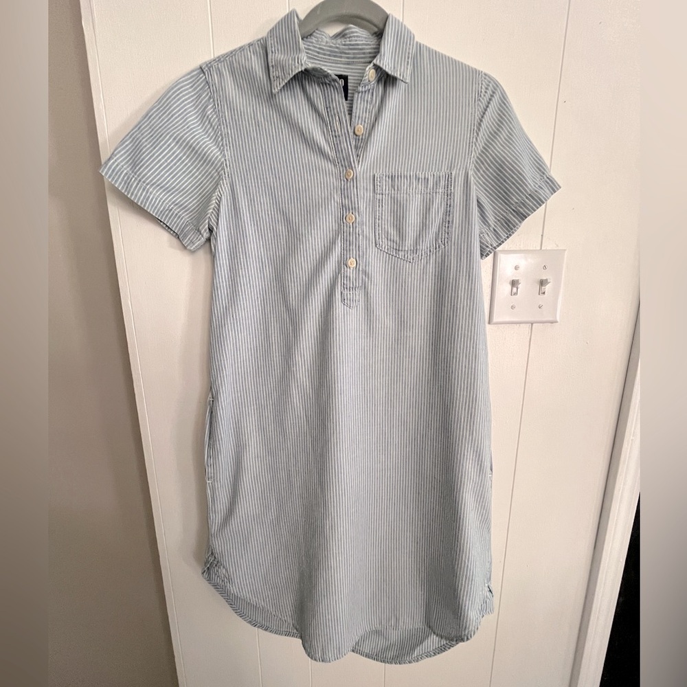 Denim petite Gap shirt dress